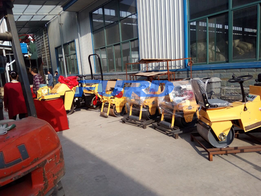 福瑞得機(jī)械座駕壓路機(jī)，手扶壓路機(jī)，小型灌縫機(jī)，井蓋切割機(jī)及時(shí)發(fā)貨