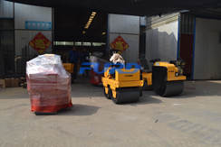 福瑞得機械手扶雙輪壓路機，手扶單輪壓路機，座駕壓路機及時包裝發(fā)貨
