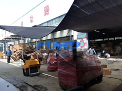 福瑞得機械微動態(tài)--座駕壓路機、手扶壓路機、灌縫機包裝發(fā)貨