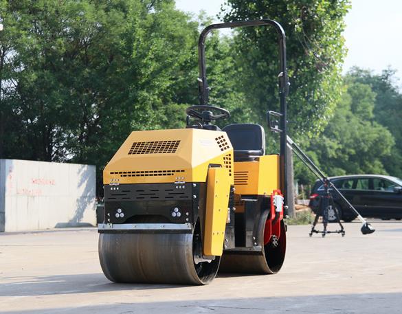 小型壓路機(jī)如何散熱呢？